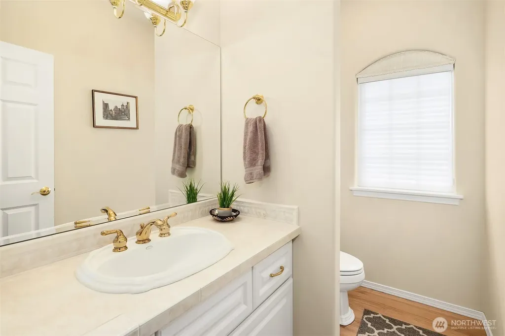 15118 262nd Avenue SE Issaquah WA 98027