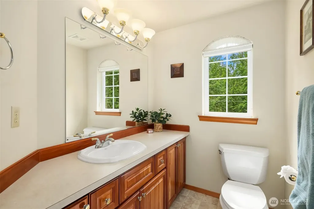 15118 262nd Avenue SE Issaquah WA 98027