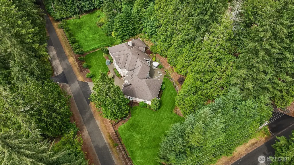 15118 262nd Avenue SE Issaquah WA 98027