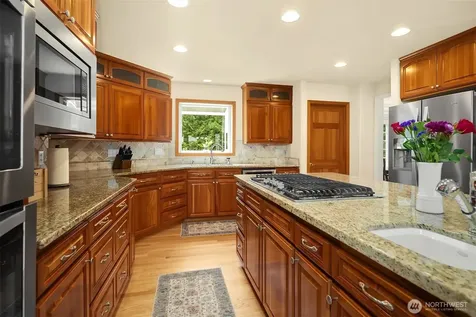 15118 262nd Avenue SE Issaquah WA 98027