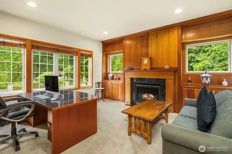15118 262nd Avenue SE Issaquah WA 98027