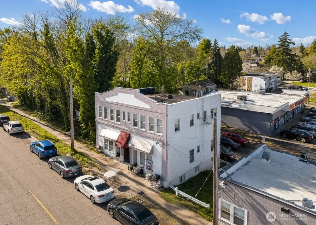 9265 57th Avenue S Seattle WA 98118