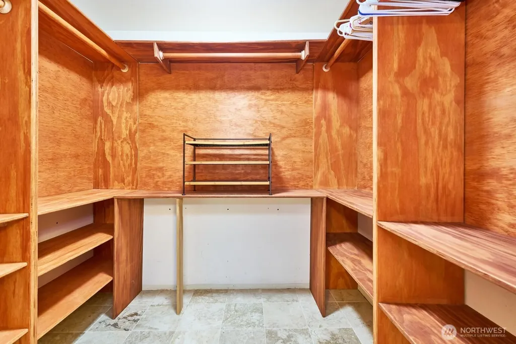14409 SE 256th Place Kent WA 98042