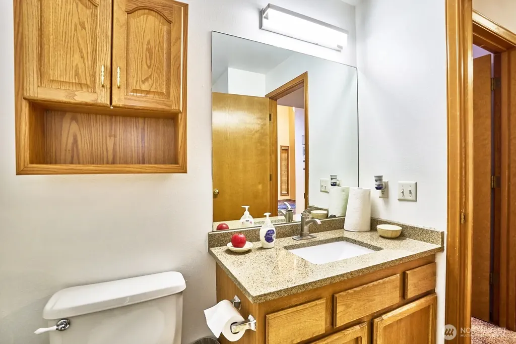 14409 SE 256th Place Kent WA 98042