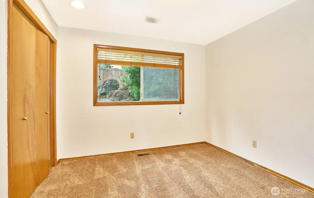 14409 SE 256th Place Kent WA 98042