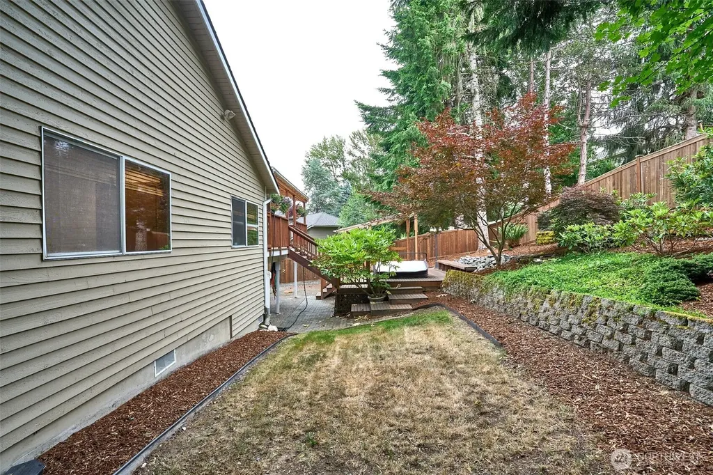 14409 SE 256th Place Kent WA 98042