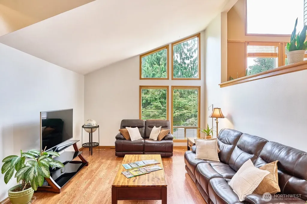 14409 SE 256th Place Kent WA 98042