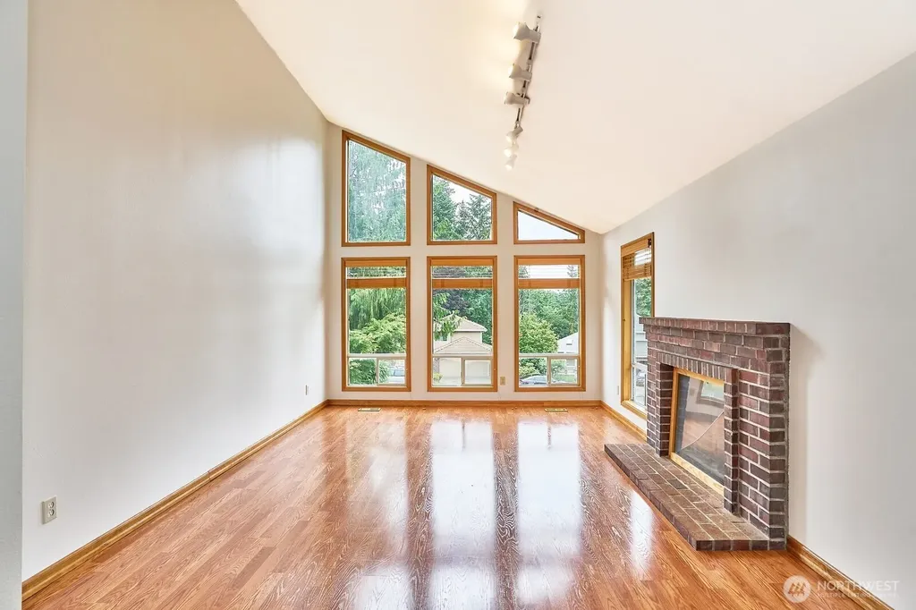 14409 SE 256th Place Kent WA 98042