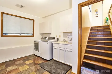 14409 SE 256th Place Kent WA 98042