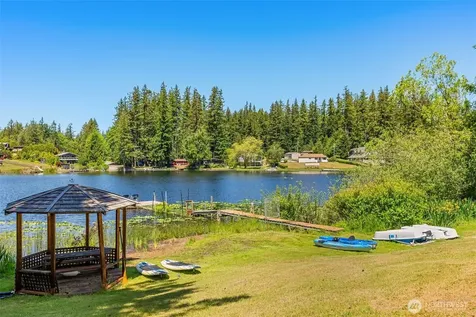 8203 Lakewood Road Stanwood WA 98292