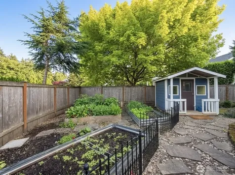 11208 42nd Avenue SE Everett WA 98208