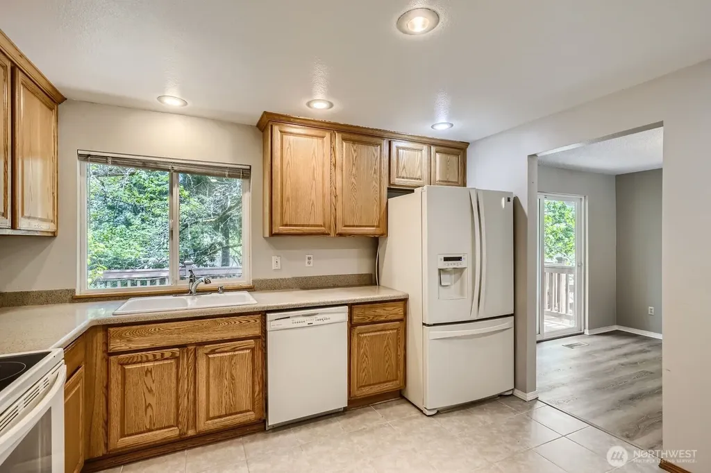 10616 164th Avenue NE Redmond WA 98052