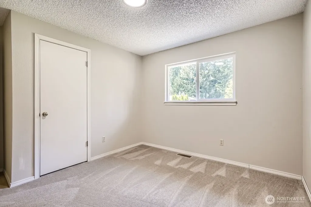 10616 164th Avenue NE Redmond WA 98052