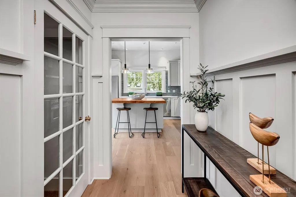 310 W Garfield Street Seattle WA 98119