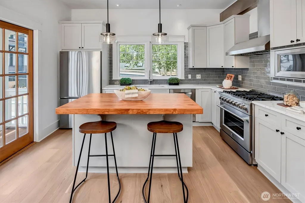 310 W Garfield Street Seattle WA 98119