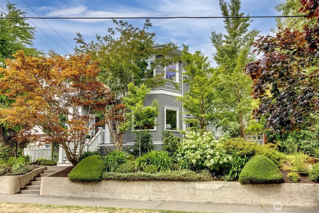 310 W Garfield Street Seattle WA 98119