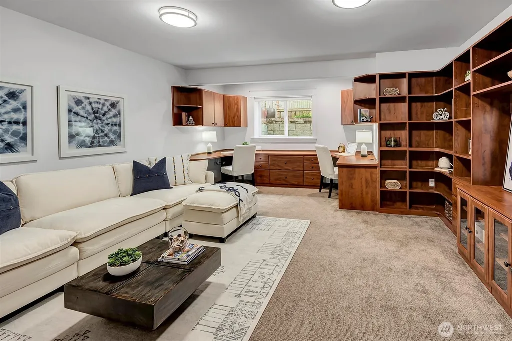 310 W Garfield Street Seattle WA 98119