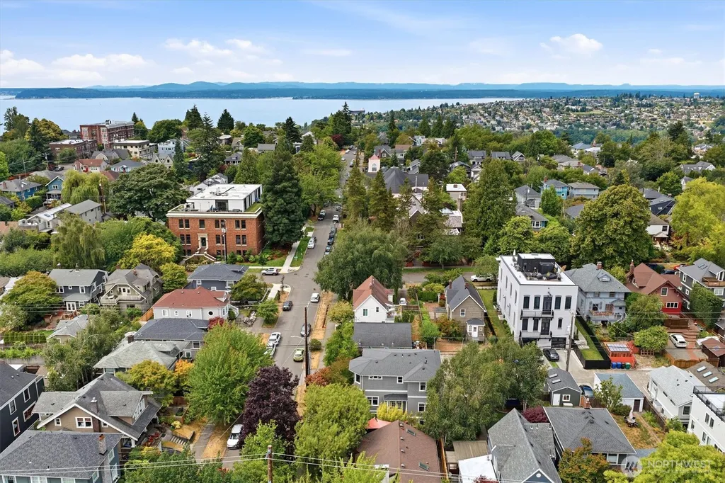 310 W Garfield Street Seattle WA 98119