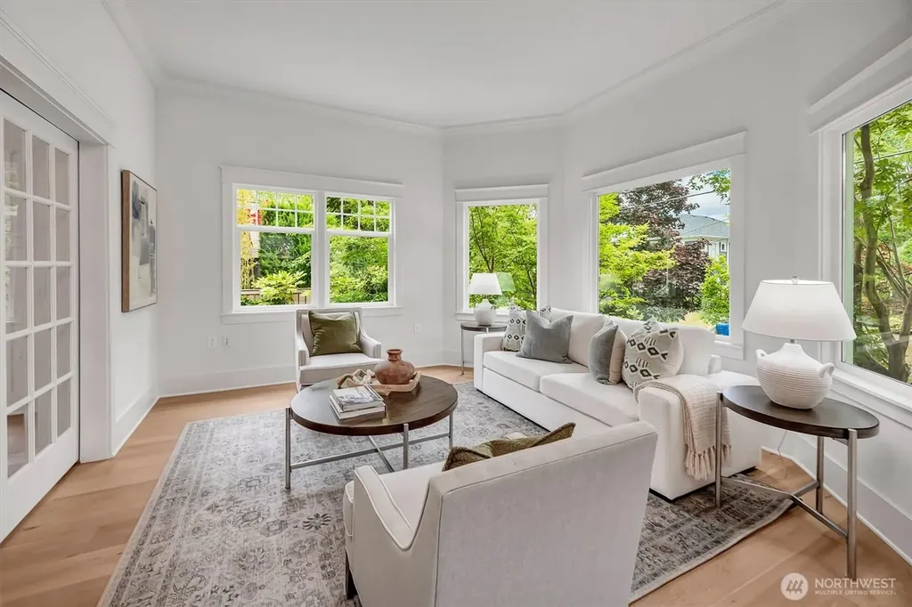 310 W Garfield Street Seattle WA 98119