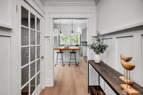 310 W Garfield Street Seattle WA 98119