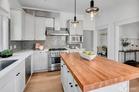 310 W Garfield Street Seattle WA 98119