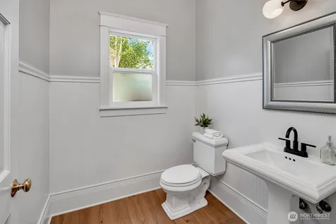 310 W Garfield Street Seattle WA 98119