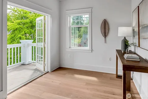 310 W Garfield Street Seattle WA 98119