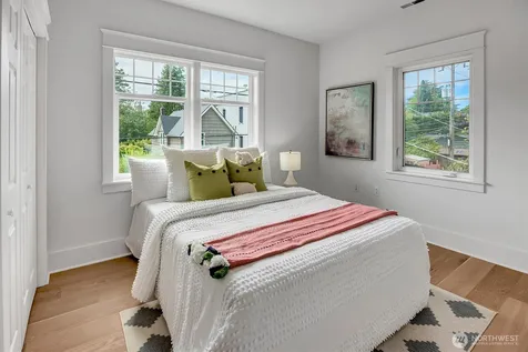 310 W Garfield Street Seattle WA 98119