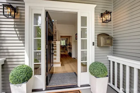 310 W Garfield Street Seattle WA 98119
