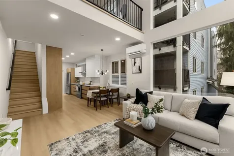 1127 10th Avenue E Seattle WA 98102