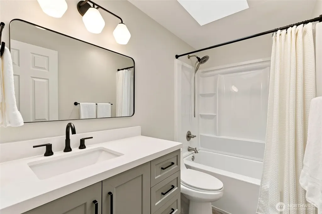 19320 134th Avenue SE Renton WA 98058