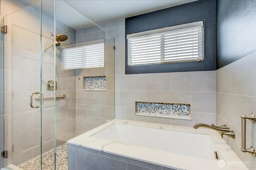 1523 151st Street SW Lynnwood WA 98087