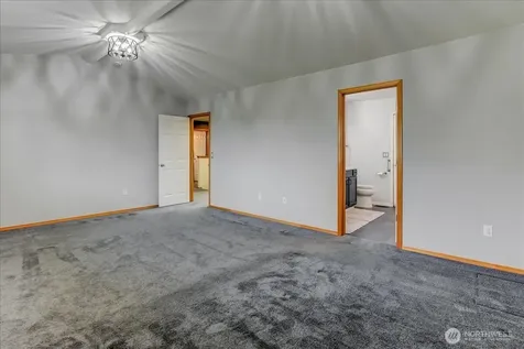 1523 151st Street SW Lynnwood WA 98087