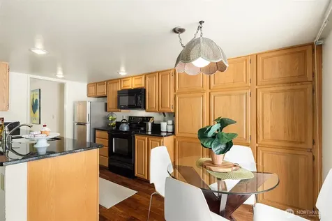 14301 SE 42nd Lane Bellevue WA 98006