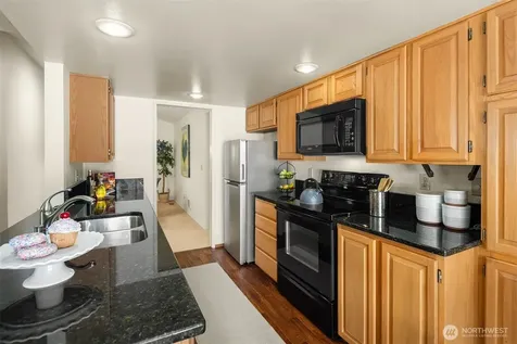 14301 SE 42nd Lane Bellevue WA 98006