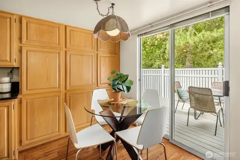 14301 SE 42nd Lane Bellevue WA 98006