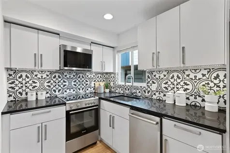 7009 Alonzo Avenue NW Seattle WA 98117