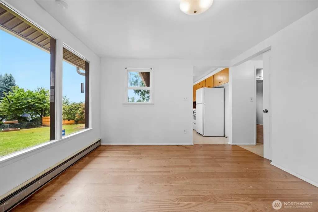 4315 Thomson Avenue Everett WA 98203