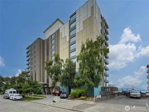 521 5th Avenue W Seattle WA 98119