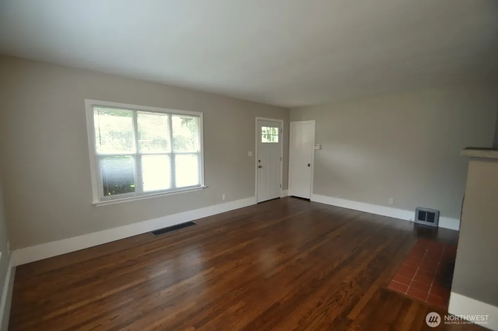 11307 15th Avenue NE Seattle WA 98125