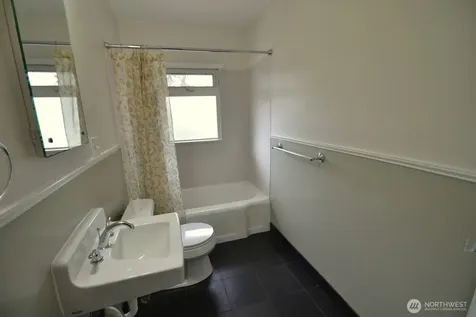11307 15th Avenue NE Seattle WA 98125