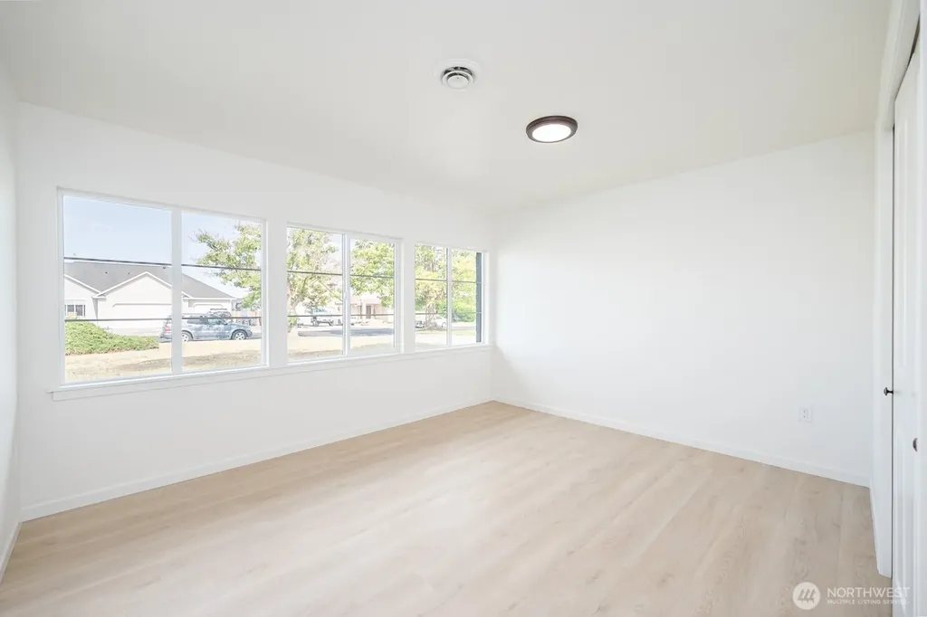 242 N Crestview Drive Moses Lake WA 98837