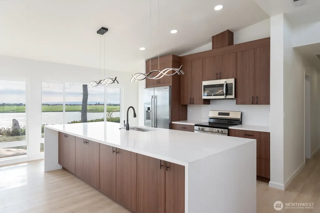 242 N Crestview Drive Moses Lake WA 98837