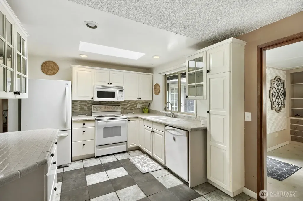 606 SW 302nd Street Federal Way WA 98023