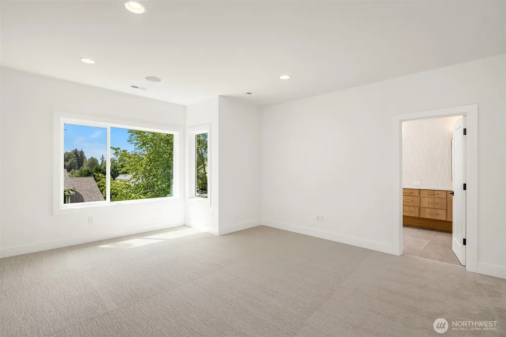 465 Orcas Ave NE Renton WA 98059