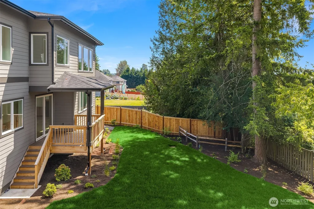 465 Orcas Ave NE Renton WA 98059