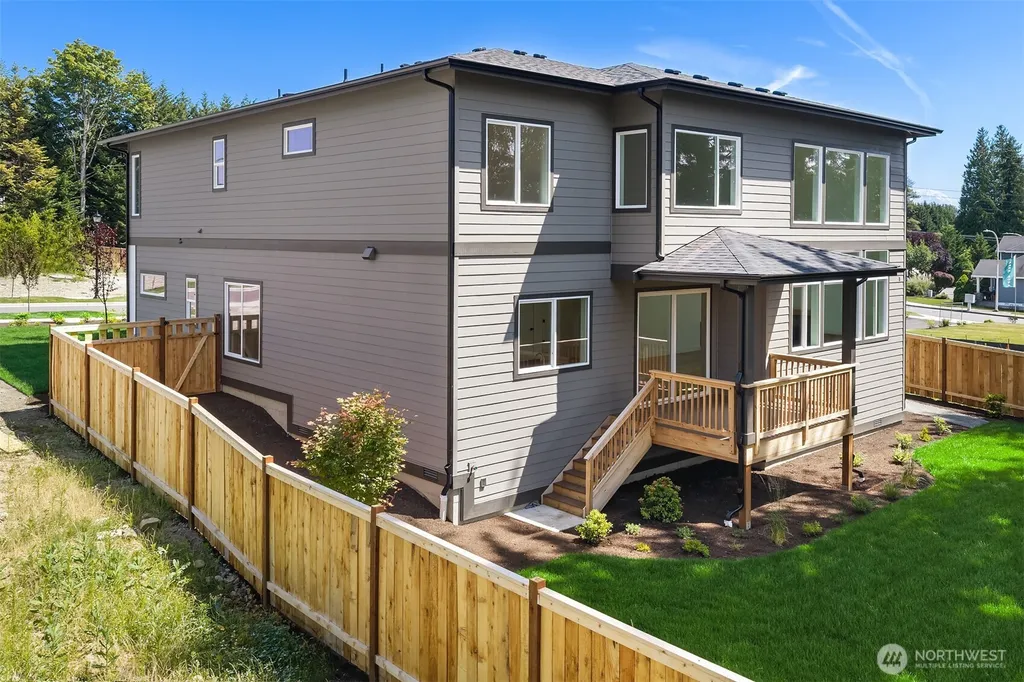 465 Orcas Ave NE Renton WA 98059