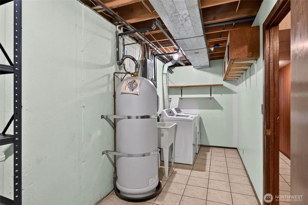10511 Moller Drive NW Gig Harbor WA 98332