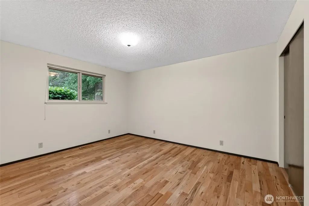 10511 Moller Drive NW Gig Harbor WA 98332