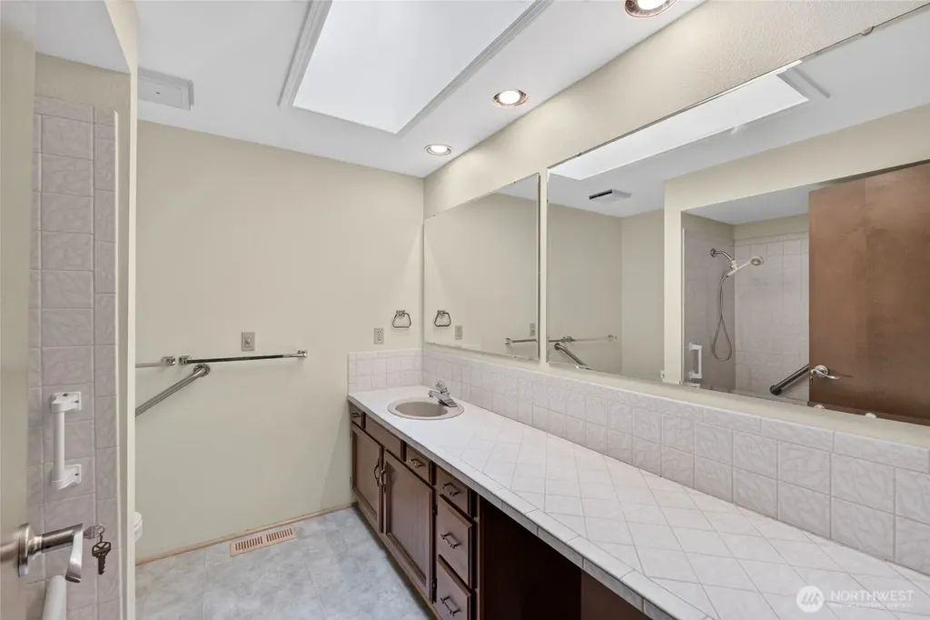 10511 Moller Drive NW Gig Harbor WA 98332